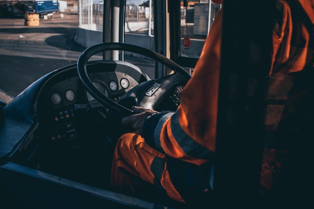 nighthawk-shoots-020qf9WwYyI-unsplash